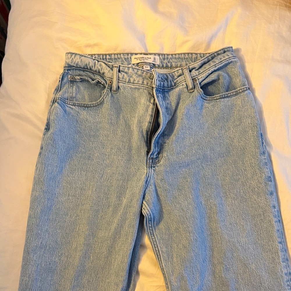 Abercrombie & Fitch 90s high rise relaxed Jeans